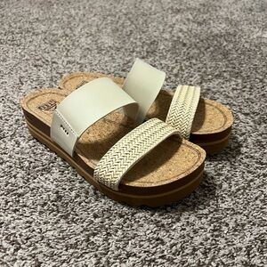 Reef Cushion Vista Hi Braided Sandal Size 8